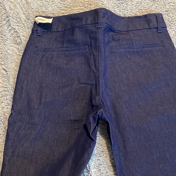 Old navy - Picture 2 of 5